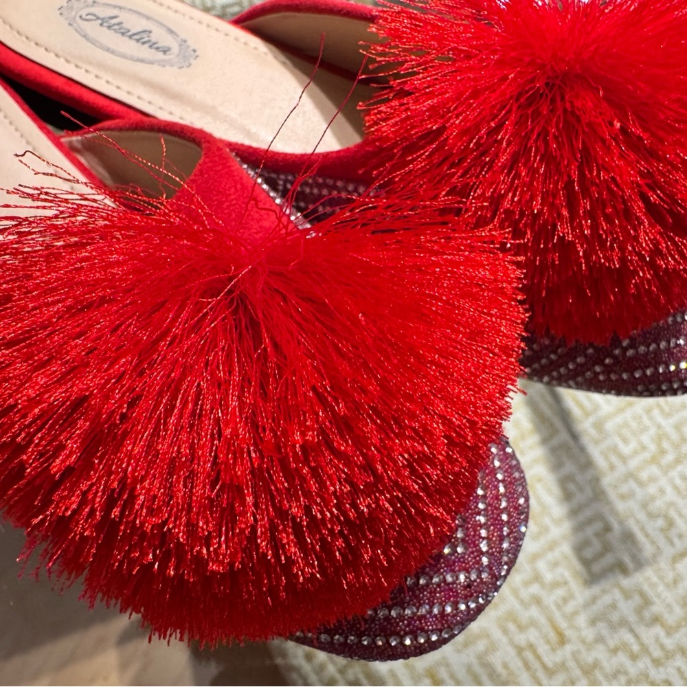 Glamorous. Sparkly. Practical sole 4 running 2 & from chaise lounge/drink cart!